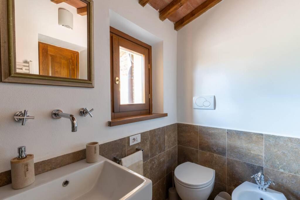 La Piazza - Appartamento Con Vista Sinalunga Kültér fotó